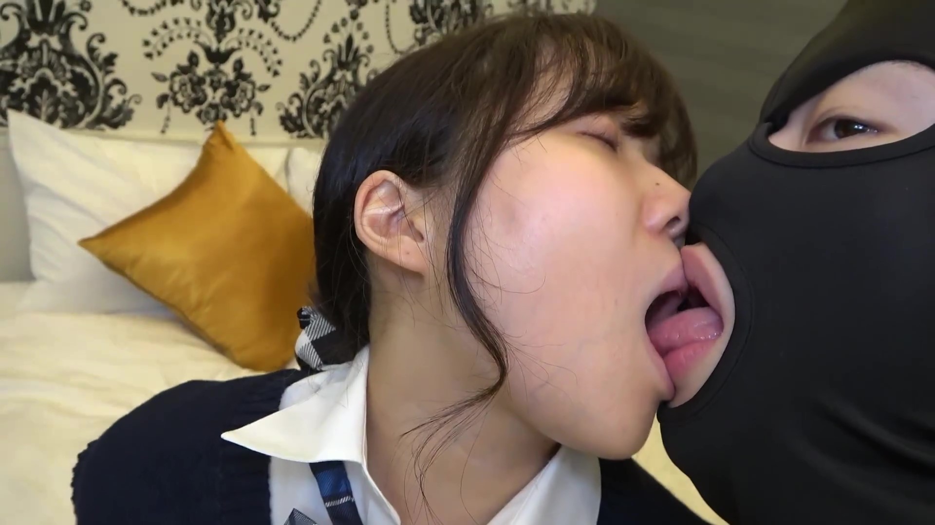 苗条的美少女的第一次丰富的性经历-1 - 219